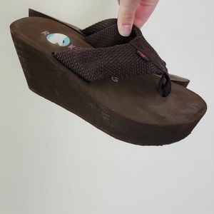 ROCKET DOG Womens Wedge Flip Flops Size 6